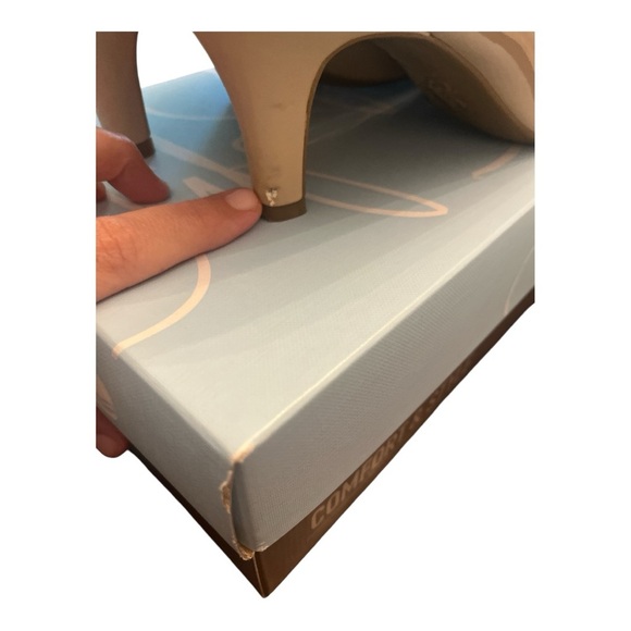 Life Stride Nude Patent Heels - Picture 9 of 10